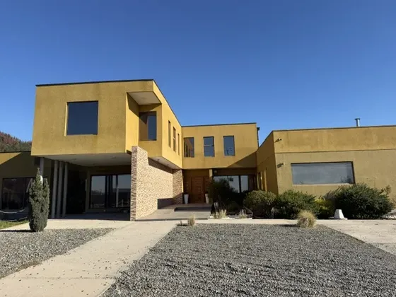 Se Vende Hermosa Casa En Loteo Privado