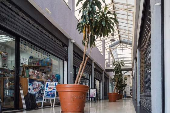 Centro Comercial En Venta En La Av. Bolivar Sur 1.500.000$ Mml Solo Clientes