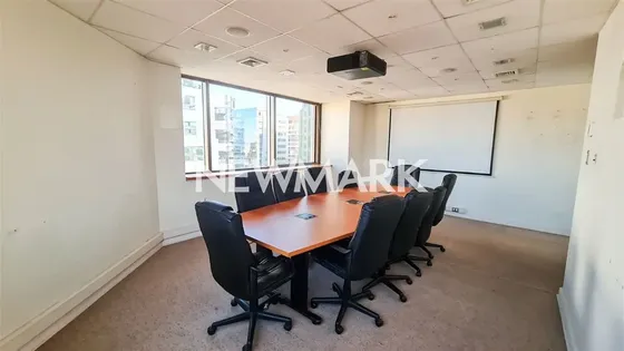 Oficina En Corazón Financiero De Santiago