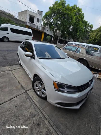 Volkswagen Jetta 2.5 Style Active Mt