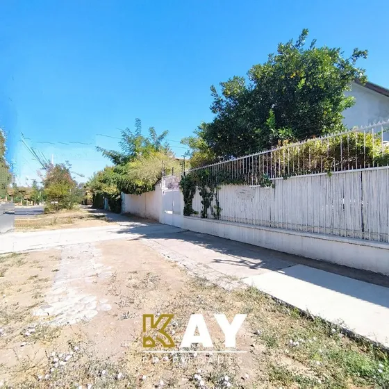 8.000 Uf Casa En Venta De 6 Dorm En Villa Macul