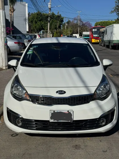 Kia Rio 1.6 Ex Sedan Mt
