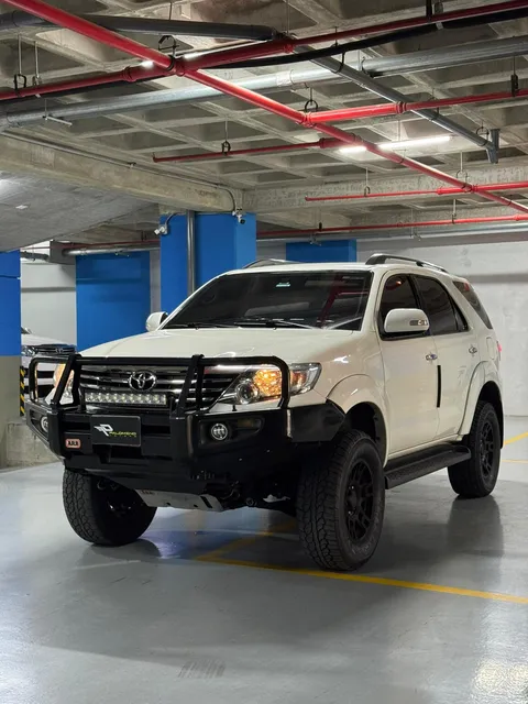 Toyota Fortuner Sr