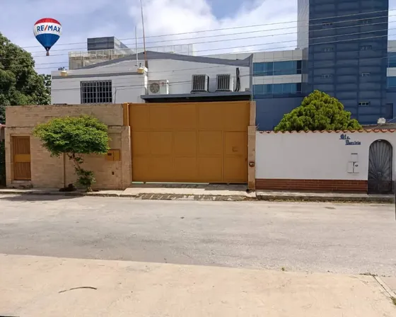 Re/max 2 Mil Vende, Terreno Con Galpón, En Avenida La Auyama, Nueva Esparta, Isla De Margarita
