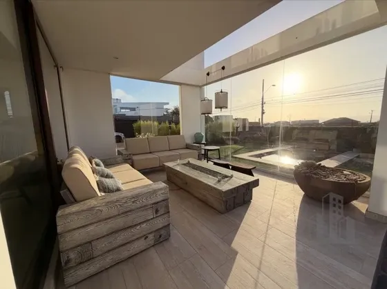 Amplia Y Cómoda Casa En Venta Rosario De Peñuelas 4d 4b 11e