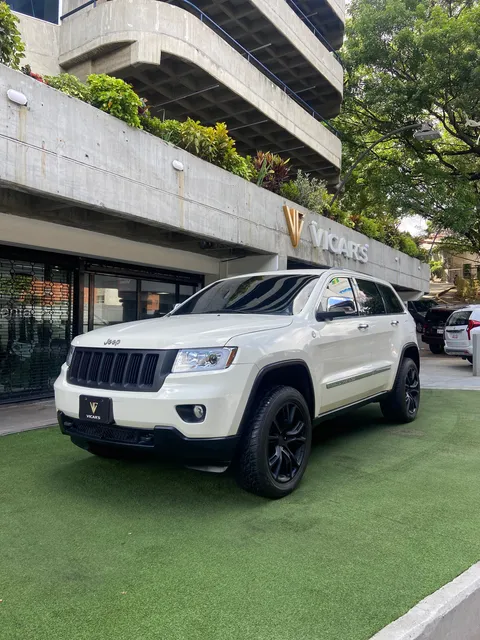 Jeep Grand Cherokee Limited 4x4 4g 4g