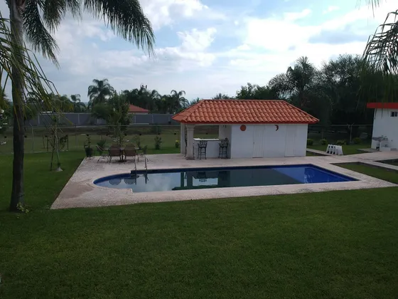 Quinta En Venta En Atongo De Abajo En Cadereyta Jiménez - 7926