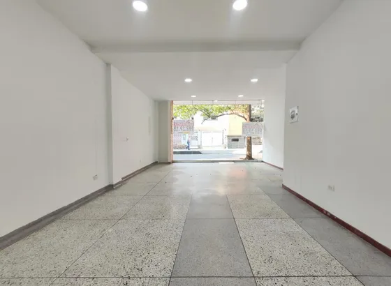 Local En Arriendo En Latino. Cod A26993