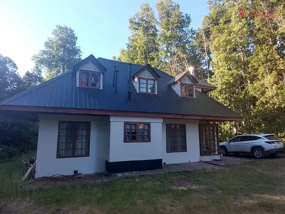 Parcela De 5.700 M2, Con Casa 6d-2b, Condominio, Villarrica