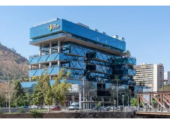 Oficina En Venta En Bellavista Edificio Pits, Nueva 185 M2
