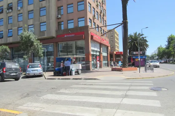 Impecable Oficina En Centro De Maipu Incluye G.comunes