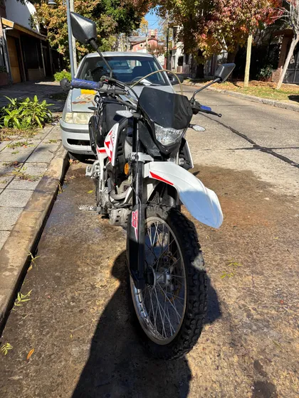 Beta Tr 200 Único Dueño