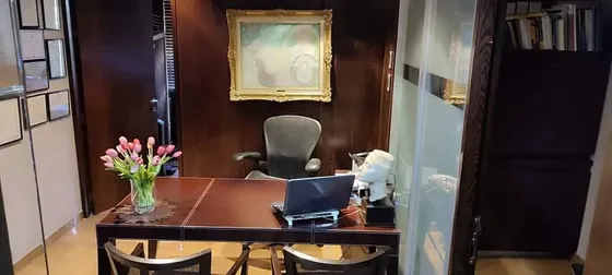 Venta De Espectacular Consultorio Médico En Anexo De Clínicas Caracas. (r.o)