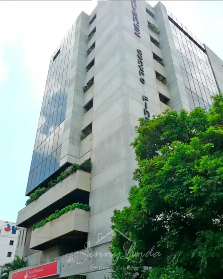 Se Alquila Oficina En Av. Las Delicias, Torre Banvenez Maracay Aragua