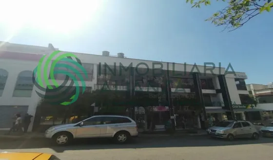 Local En Arriendo En Cabecera Del Llano. Cod A12216