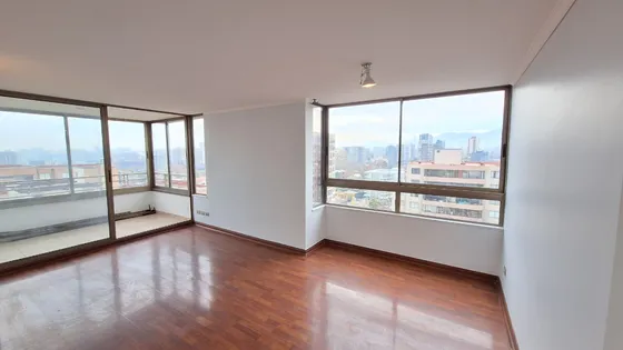 Precioso Dpto 3d, 2b, Cercano A Comercios, Servicios Y Coleg
