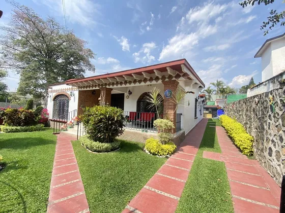 Casa En Venta En Morelos Fracc. Los Amates De Oaxtepec  Yautepec