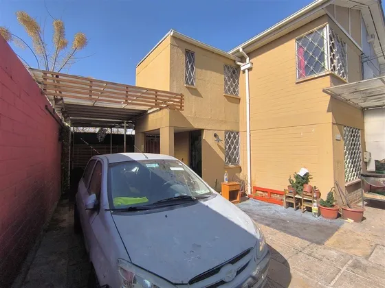 Arriendo Casa 2d 1b 3e Pasaje Manizales, Quilicura