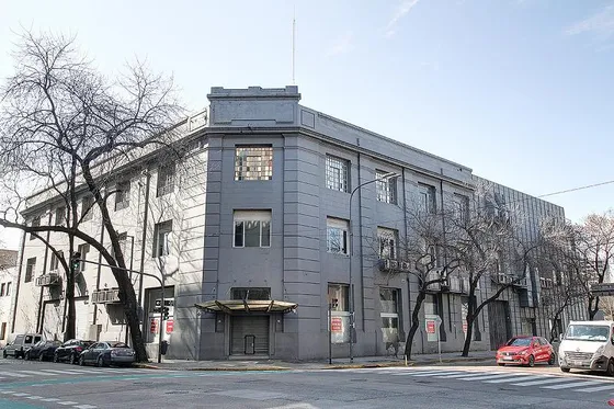 Edificio En Block En Alquiler En Puerto Madero