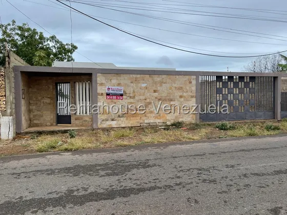 Venta De Casa En La Puerta Maraven En La Santa Barbara