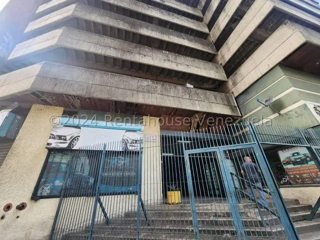 En Venta Estupendo Local Comercial En Parque Carabobo A Nivel De Calle. Ch,