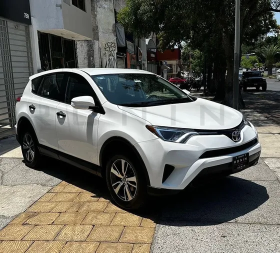 Toyota Rav4 2.5 Le At