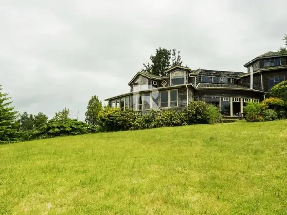 Magnífica Casa En Ancud, Chiloé Con Vista Al Mar