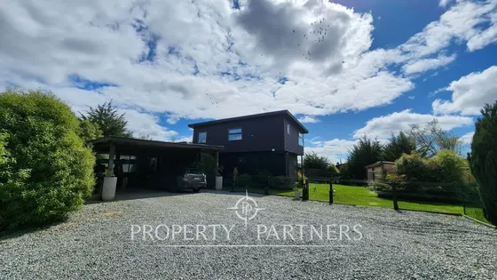 Gran Casa, Cabaña, Quincho Y Piscina En Hermosa Pa...