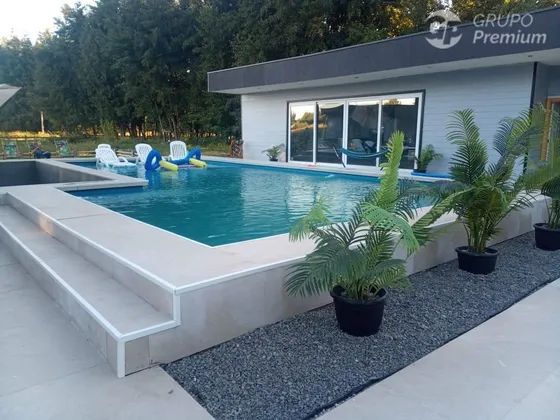 Casa En Venta De 4 Dorm. 4 Baños En Cabrero