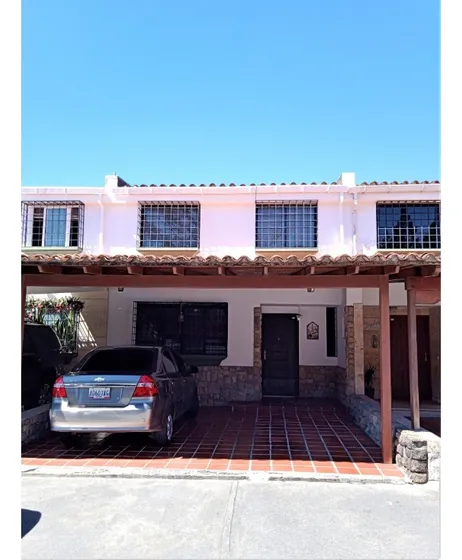 Townhouse En Venta Conj. Los Eucaliptos Llano Alto Carrizal 