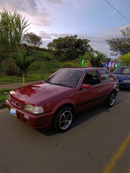 Mazda 323 1.3 He