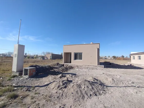 Venta De Casa De 3 Dormitorios A Estrenar, Fernandez Oro