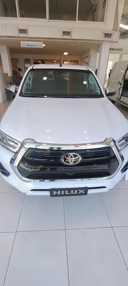 Toyota Hilux Pick-up 2.8 Cd Srx 204cv 4x4 At