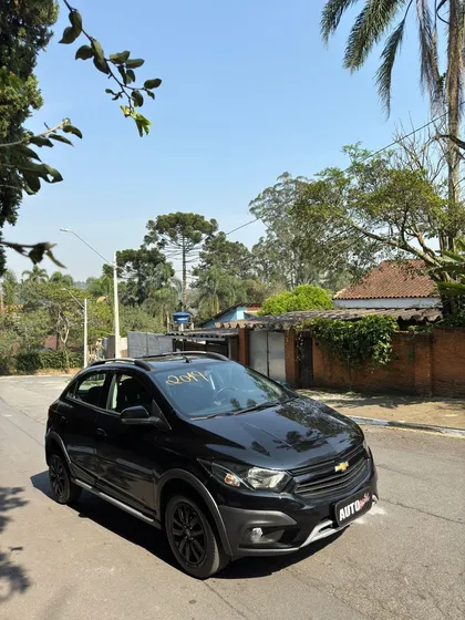 Chevrolet Onix 1.4 Mpfi Activ 8v
