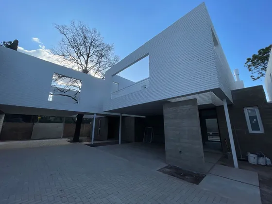 Housing Spano Casas. Casa A Estrenar En Venta 3 Dormitorios C/cochera En Arguello
