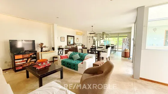 Casas En Venta 4 Dormitorios City Bell E/ Caminos