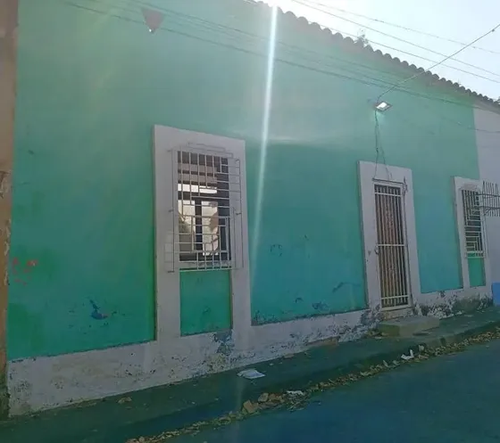 Casa A Remodelar Cerca De La Av. Bolivar Valencia Im 2332