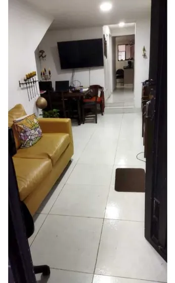 Vendo Casa  Bifamiliar Primer Piso Sector Almeria