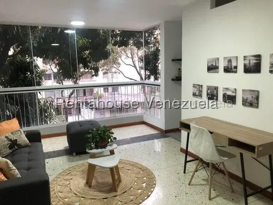 Apartamento Remodelado En Alquiler . -. Los Palos Grandes // Mls #26-17873 Cd