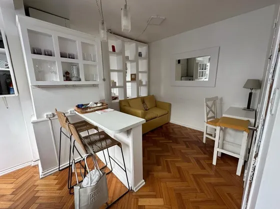 Monoambiente En Venta Super Luminoso Con Terraza En Recoleta.
