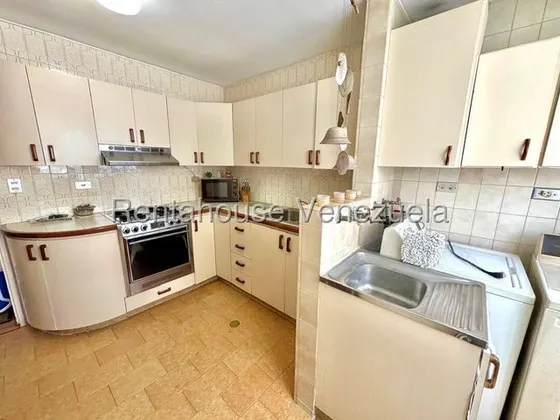 Oportunidad De Adquirir Cómodo Apartamento En La Urbina - Mls #25-23122 - Jca