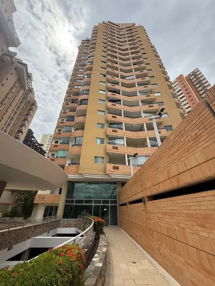  Apartamento En Venta Moderno Las Chimeneas Edificio Las Chimeneas Amoblado.