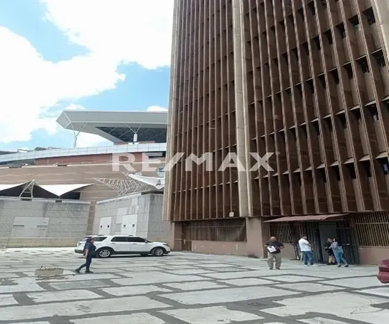 Para Remodelar Ofc 450mts2 . Av. Francisco De Miranda