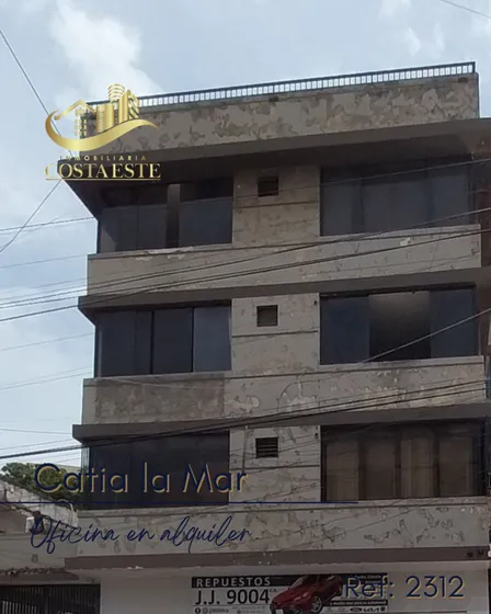 Oficina En Alquiler Ubicado En La Urb La Atlántida Catia La Mar Ref 2312