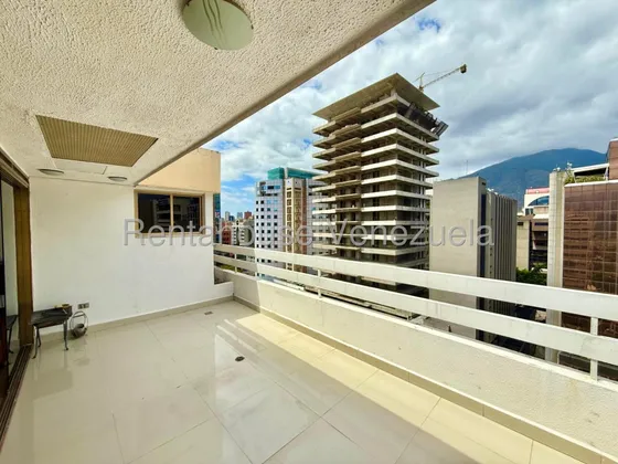 ¡¡hermoso Penthouse De 206 Mt2, Multiples Bondades, Excelente Precio De Mercado!! - El Rosal - Luis Gomez - Mls #25-21405