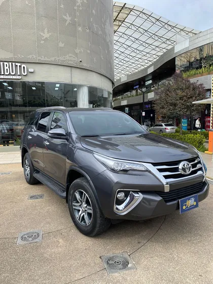 Toyota Fortuner 2.7l