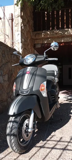 Kymco Like 200i Negra Mate, Motor: Ohc 4t, Monocilíndrico