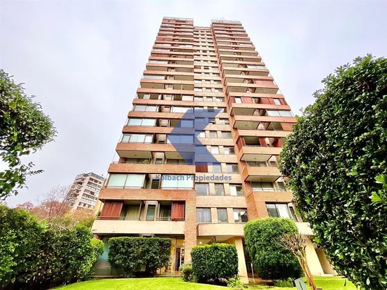 Departamento En Arriendo De 2 Dorm. En Las Condes