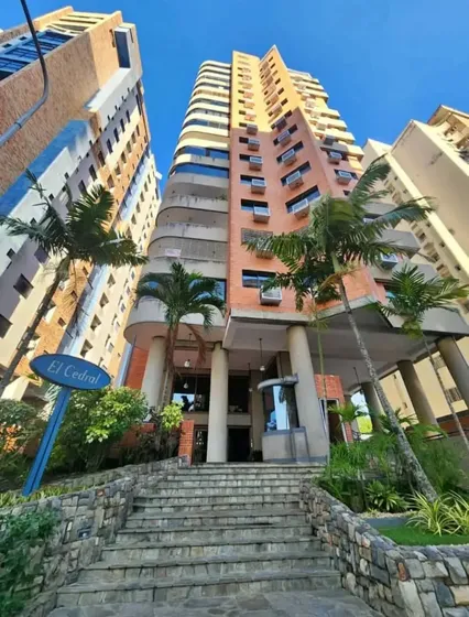 Daniela Jimenez, Apartamento En Venta Res. El Cedral El Bosque