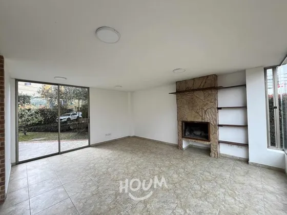 Casa En Vereda Cerca De Piedra. 3 Habitaciones, 241 M², Id: 147147
